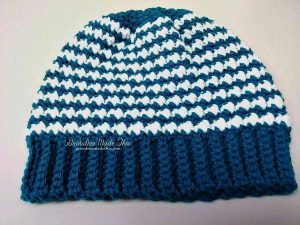 Hounds Tooth Stitch Crochet Hat whole