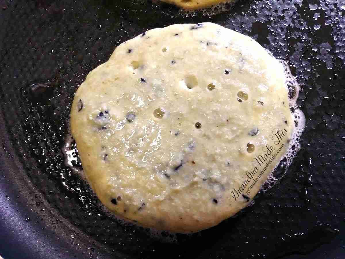 Best Keto Low Carb Blueberry Pancakes